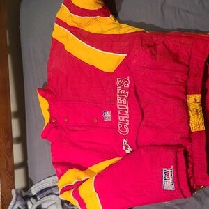 Cheifs pullover coat